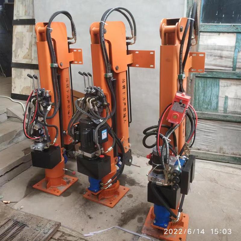 建平县重汽蓝牌随车吊 3.2吨 国六动力强 液压驱动 农用自卸起重机